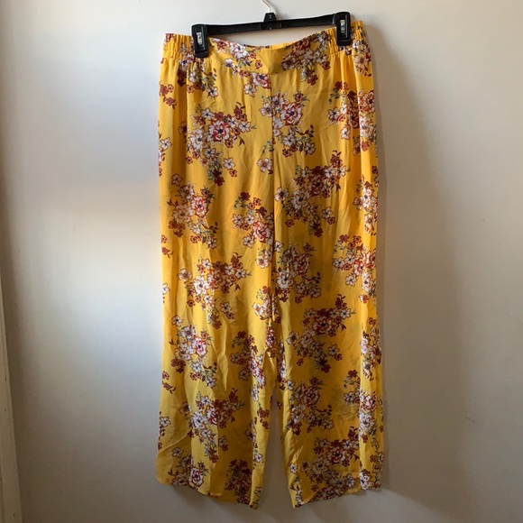 Torrid Yellow Wide Leg Chiffon Pants - Picture 3 of 5